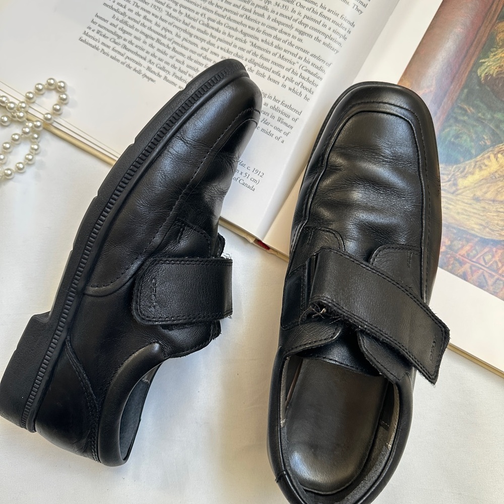 Geox Women's Black Leather Loafers - Picture 3 of 14